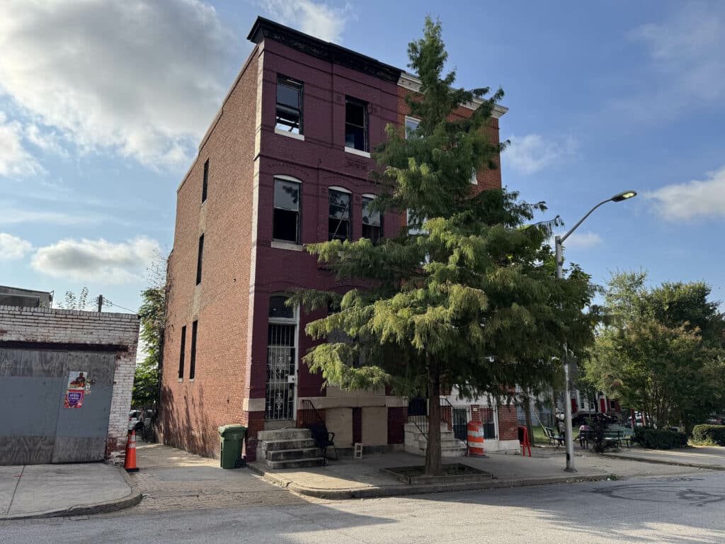 435 Bloom Street