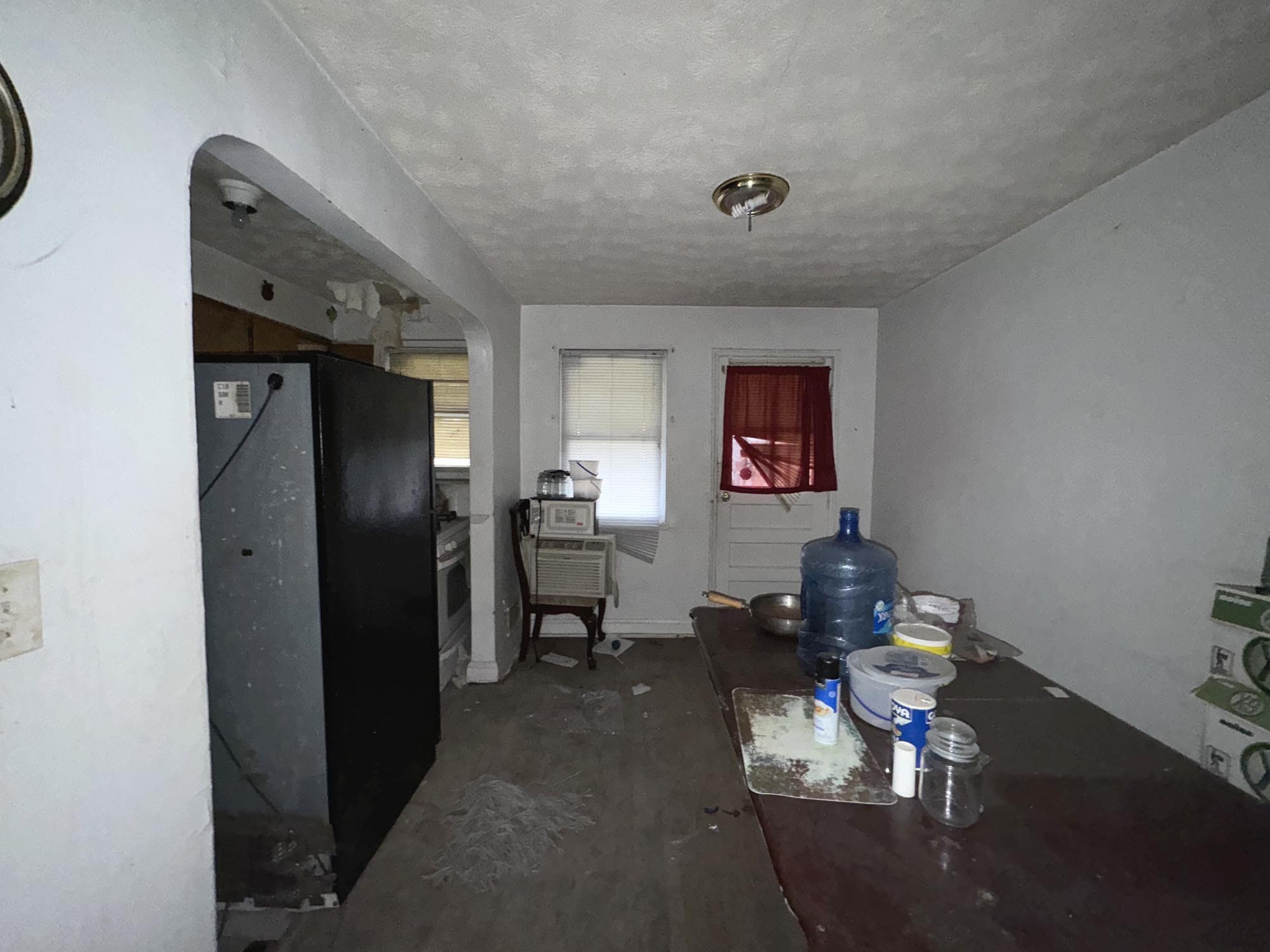 2545 Cecil Avenue