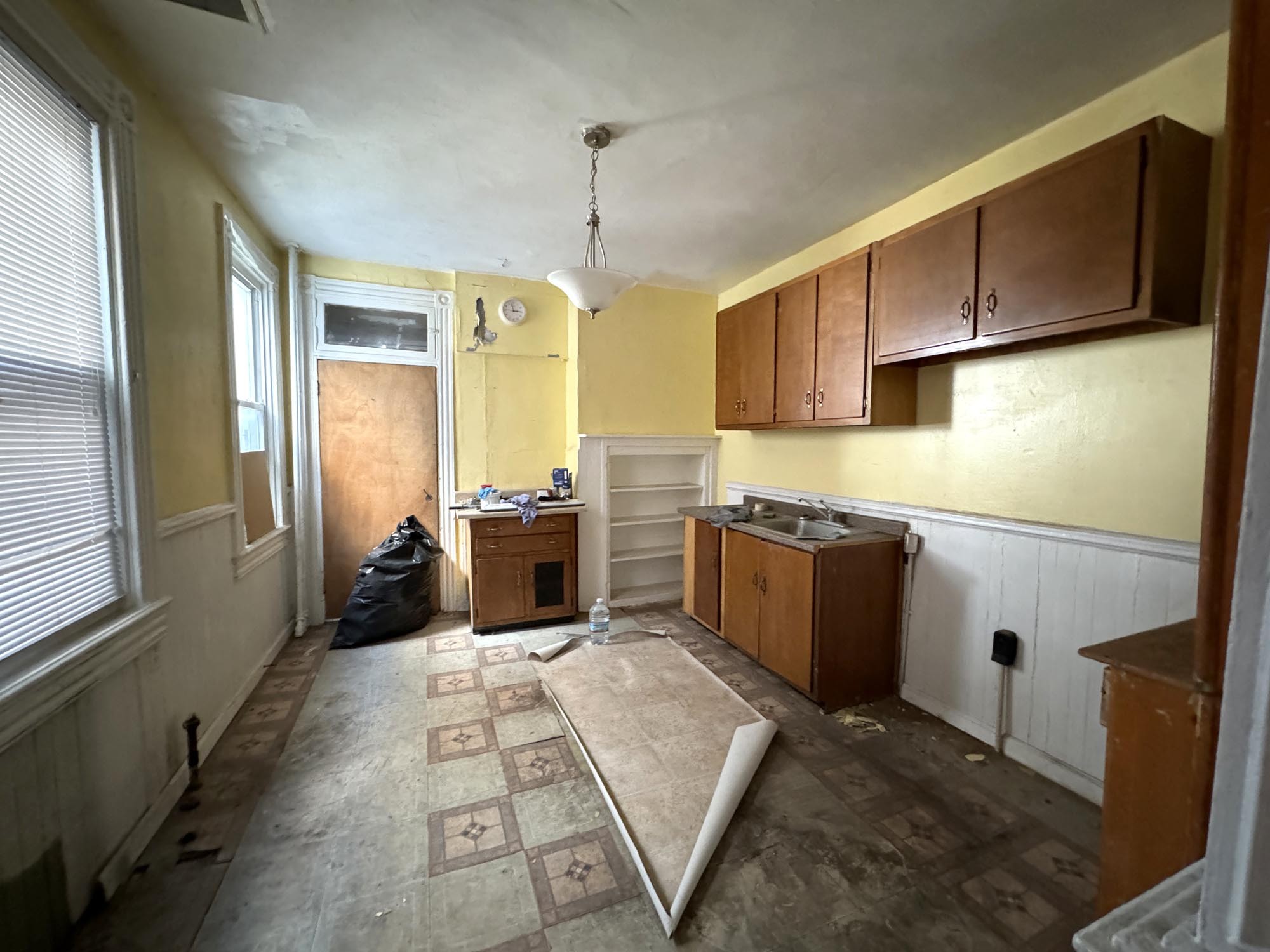 1643 N. Spring Street