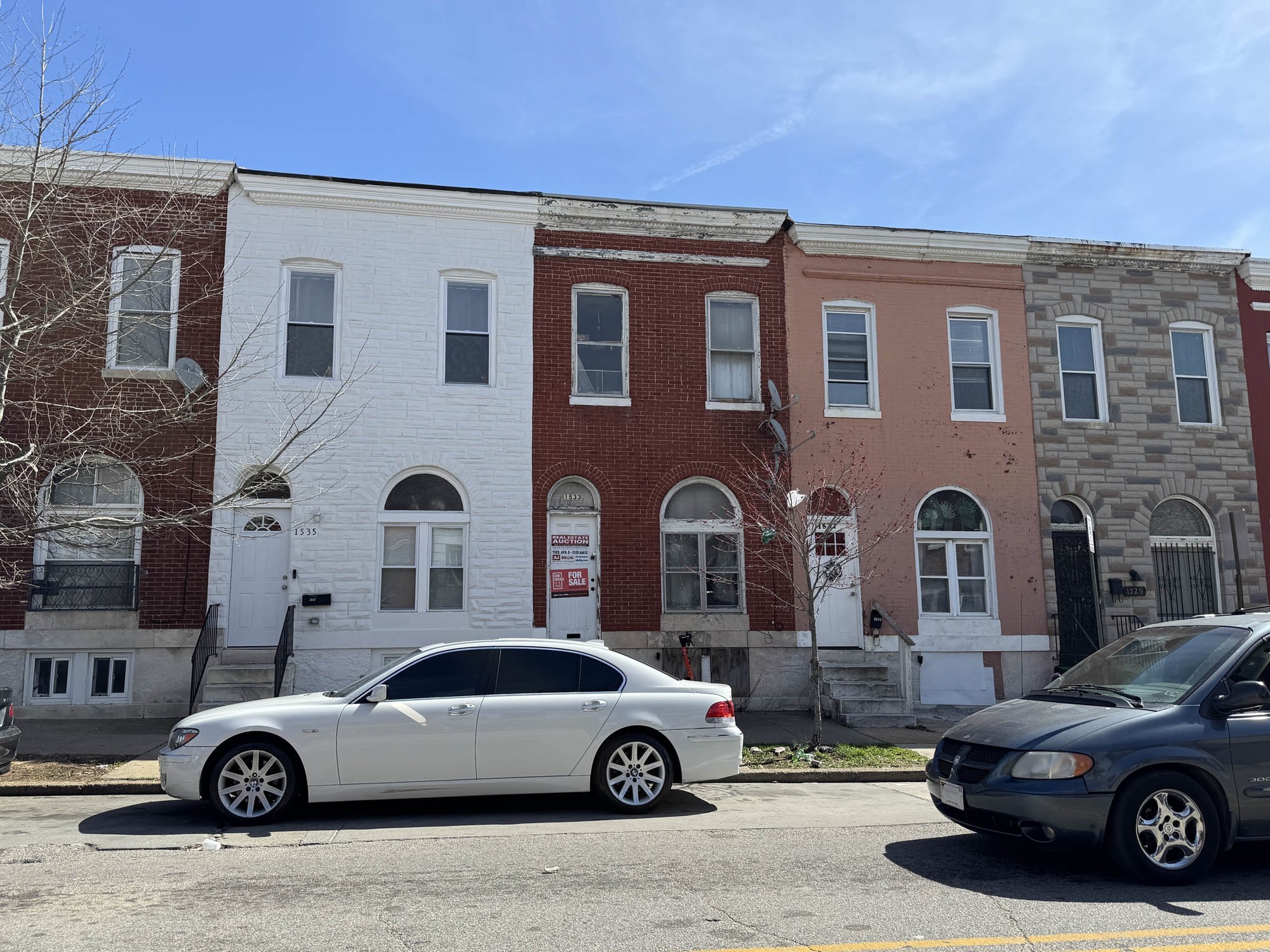 1533 N. Milton Avenue