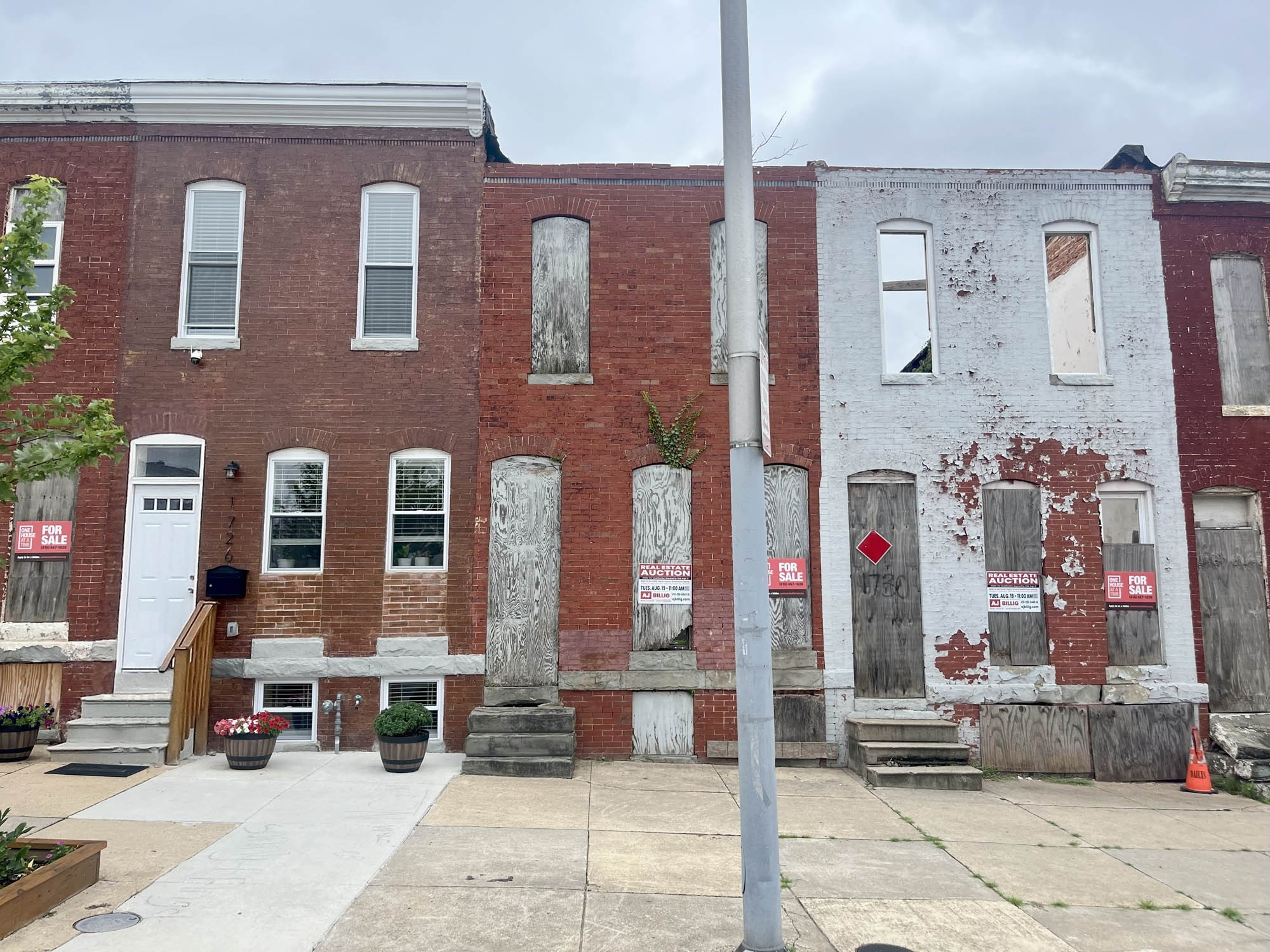 1728 N. Milton Avenue