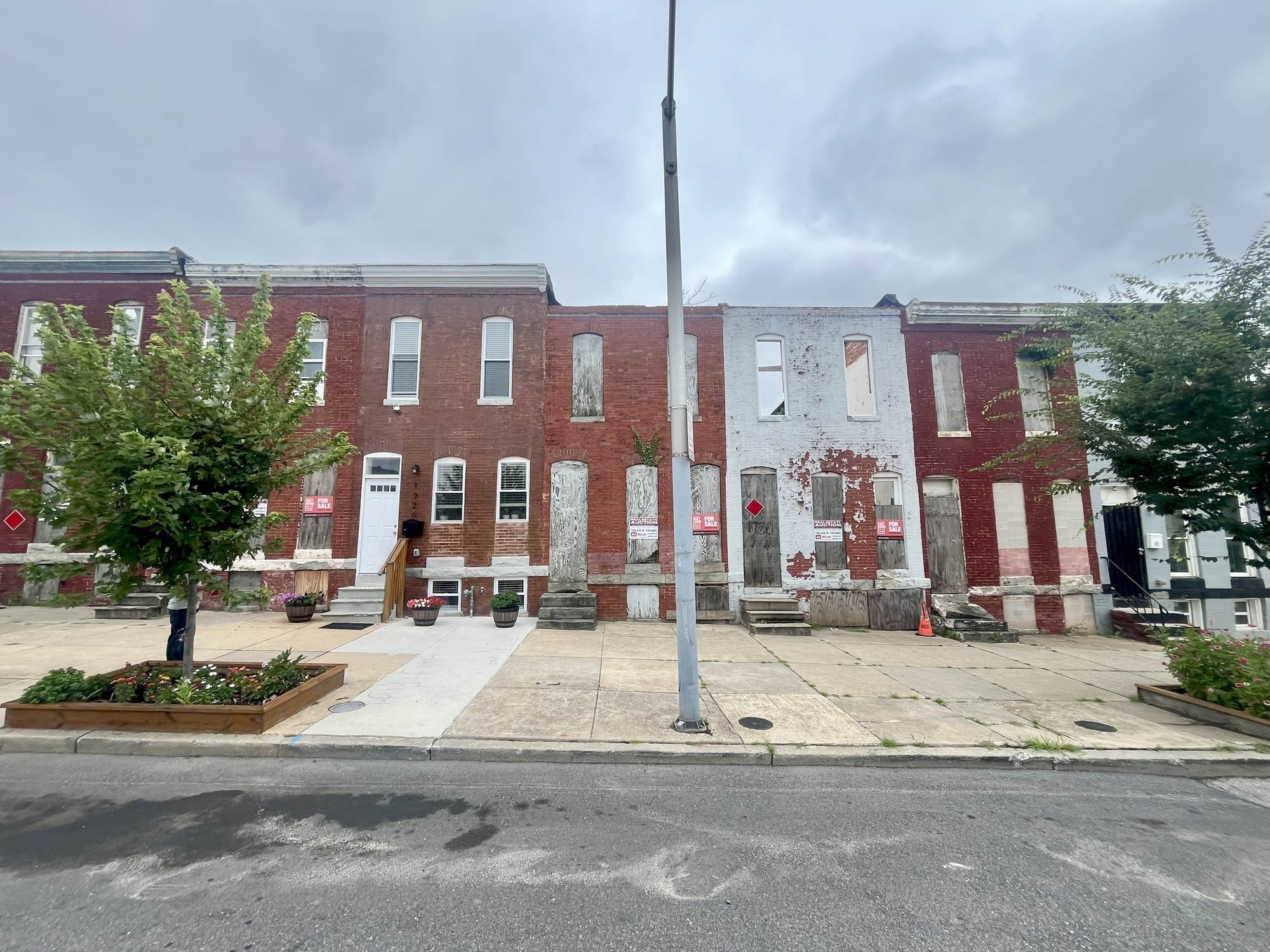 1728 N. Milton Avenue