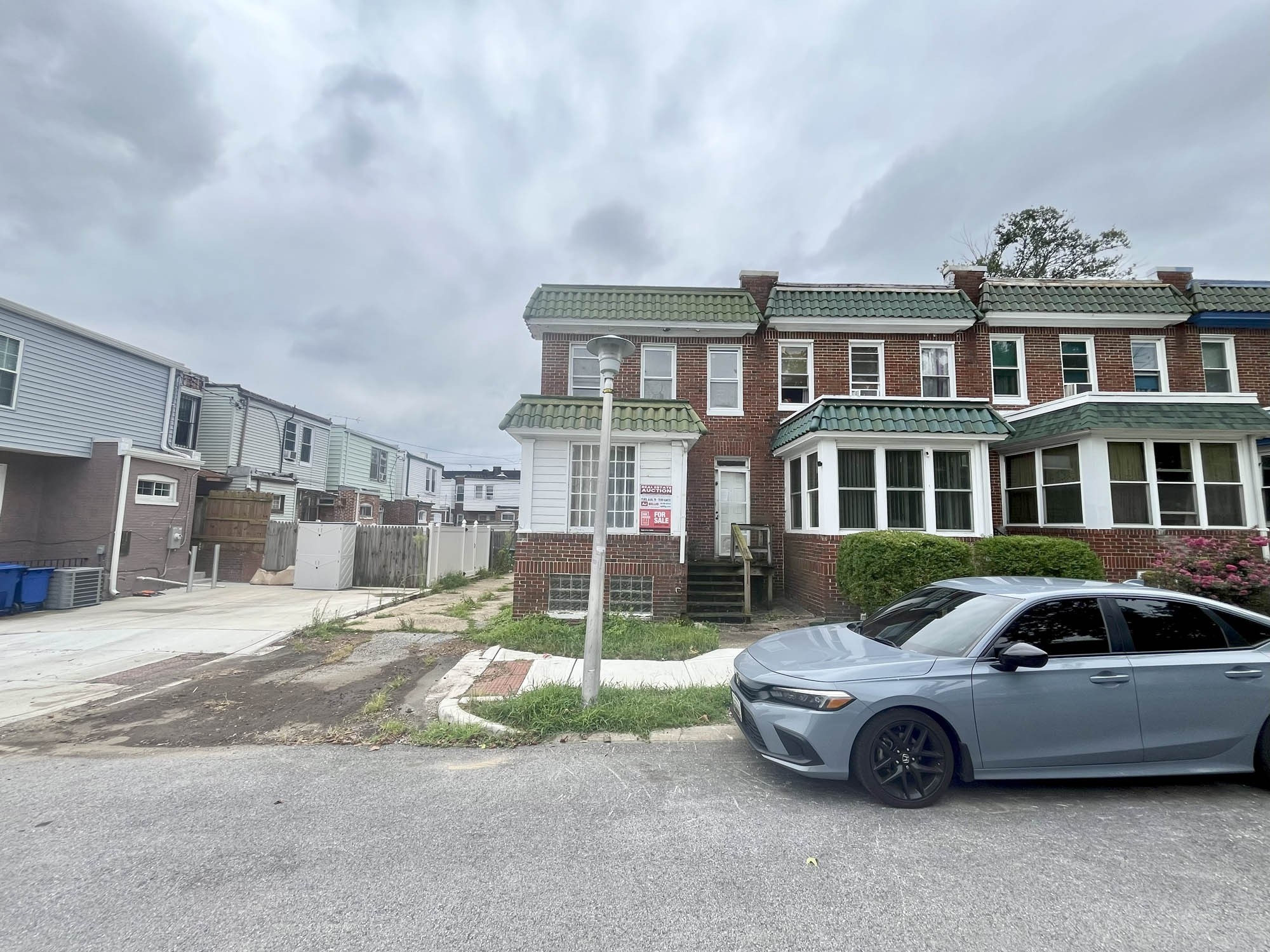 817 Venable Avenue