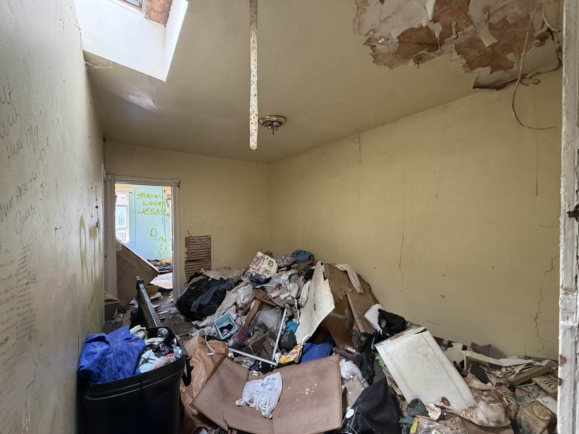 1216 Glyndon Avenue
