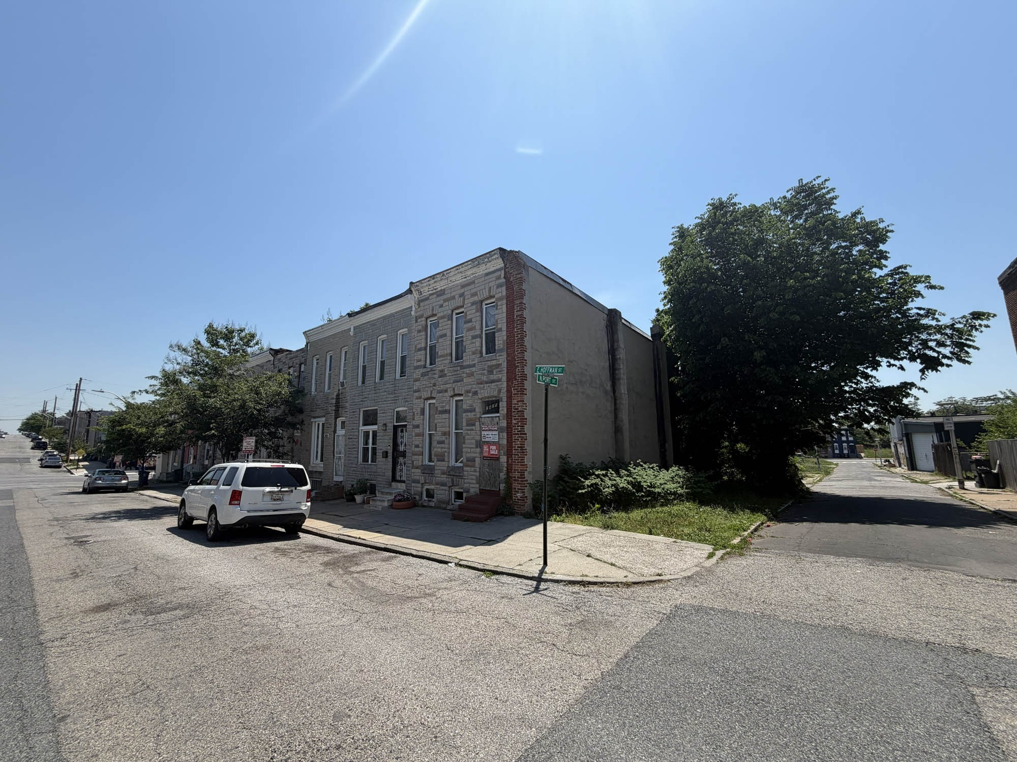 2425 E. Hoffman Street