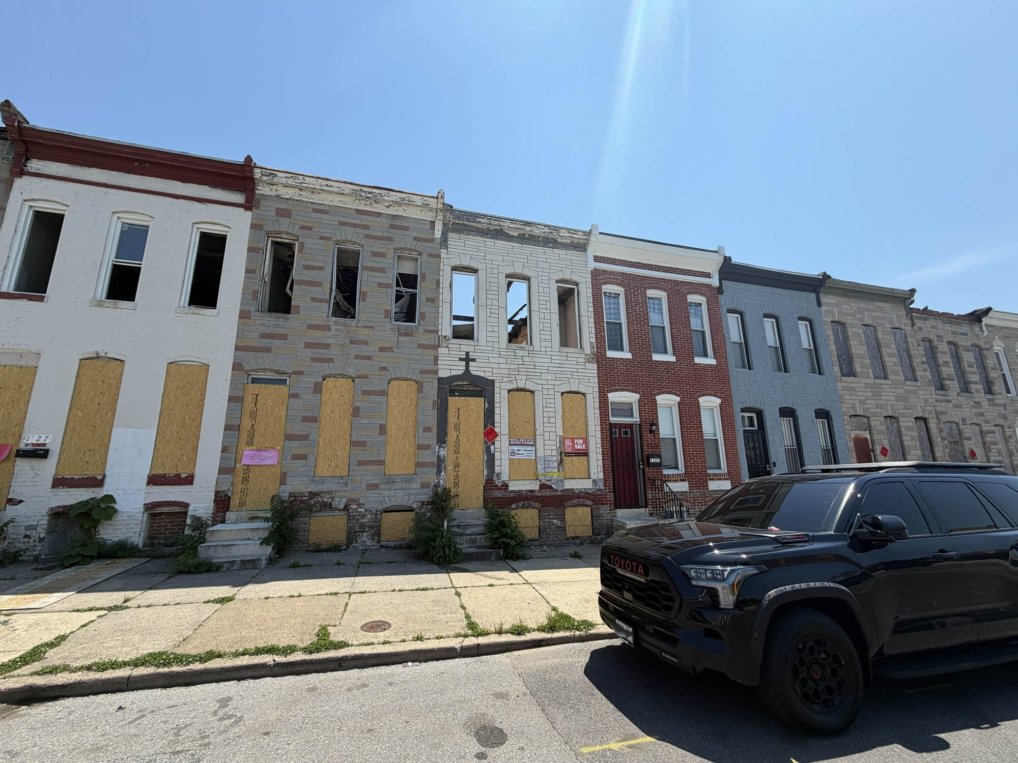 1123 N. Milton Avenue