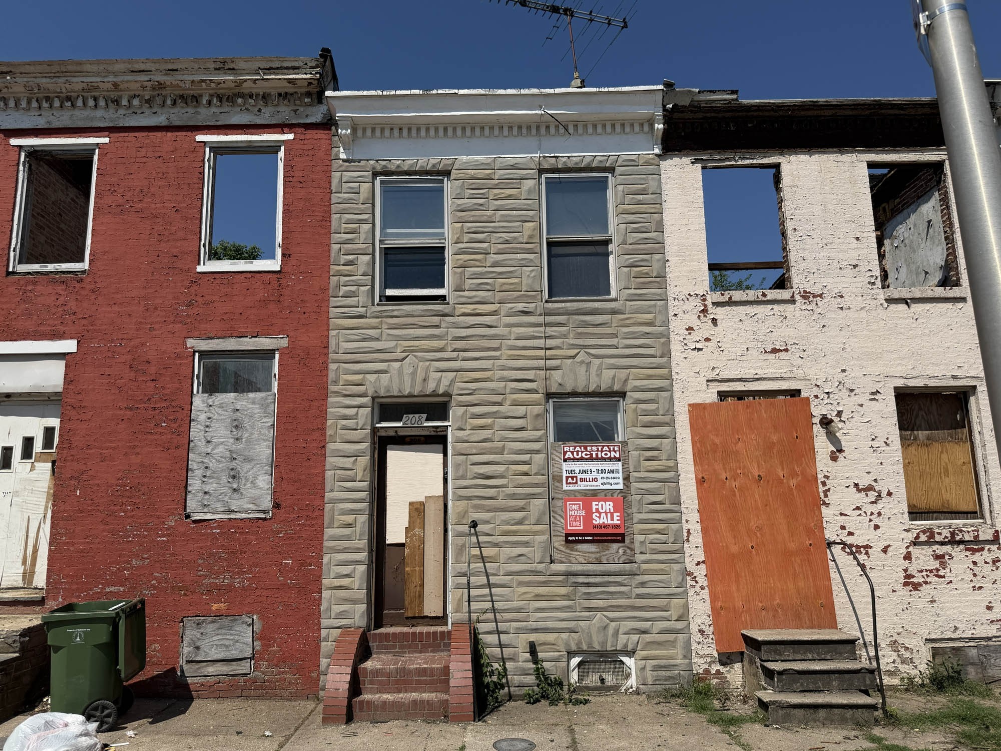 208 S. Vincent Street