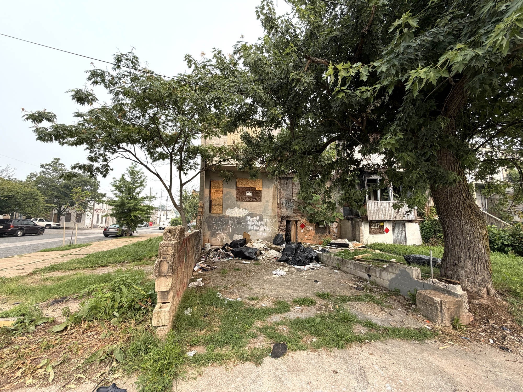 2121 Sidney Avenue