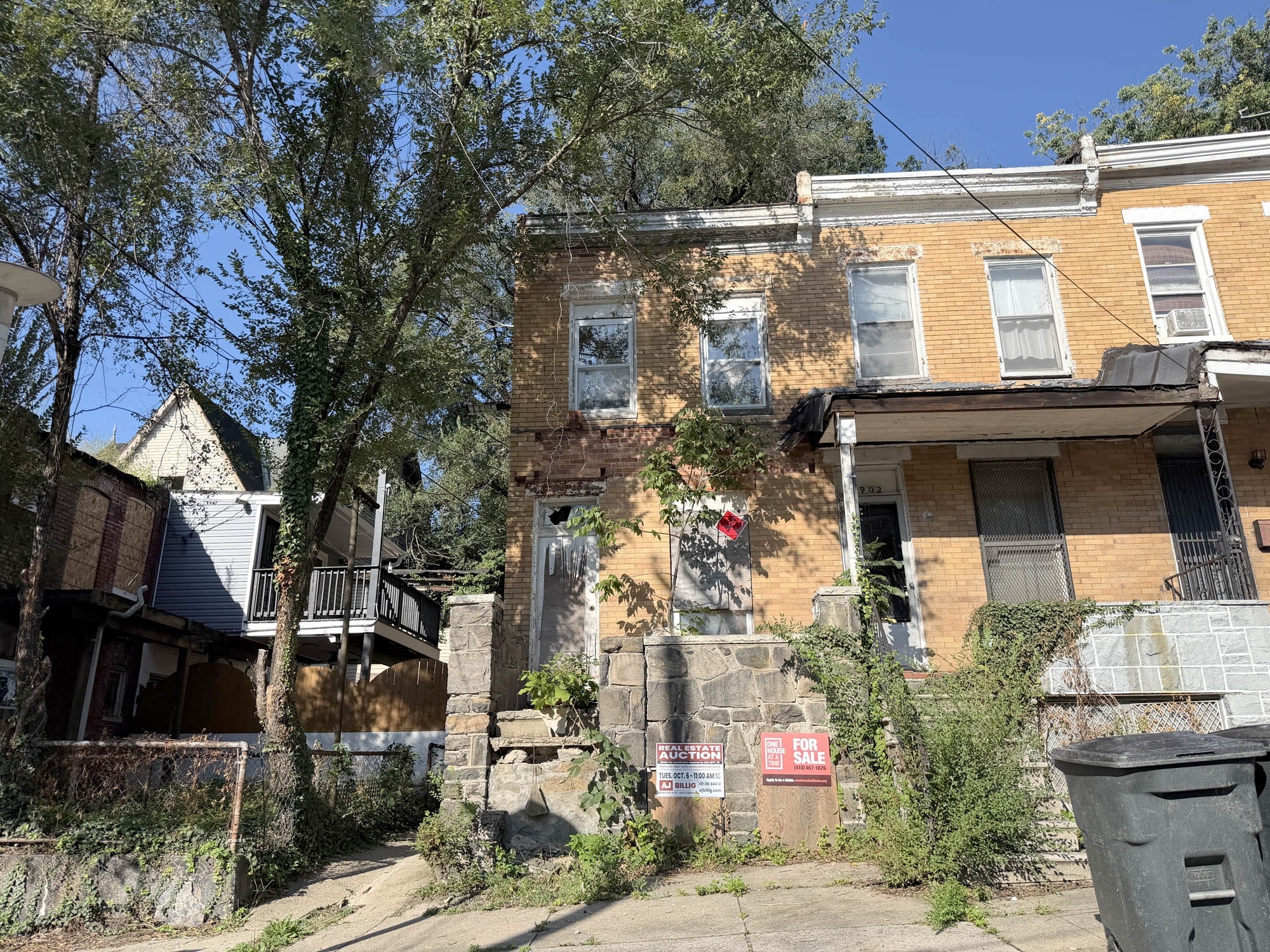 900 N. Dukeland Street